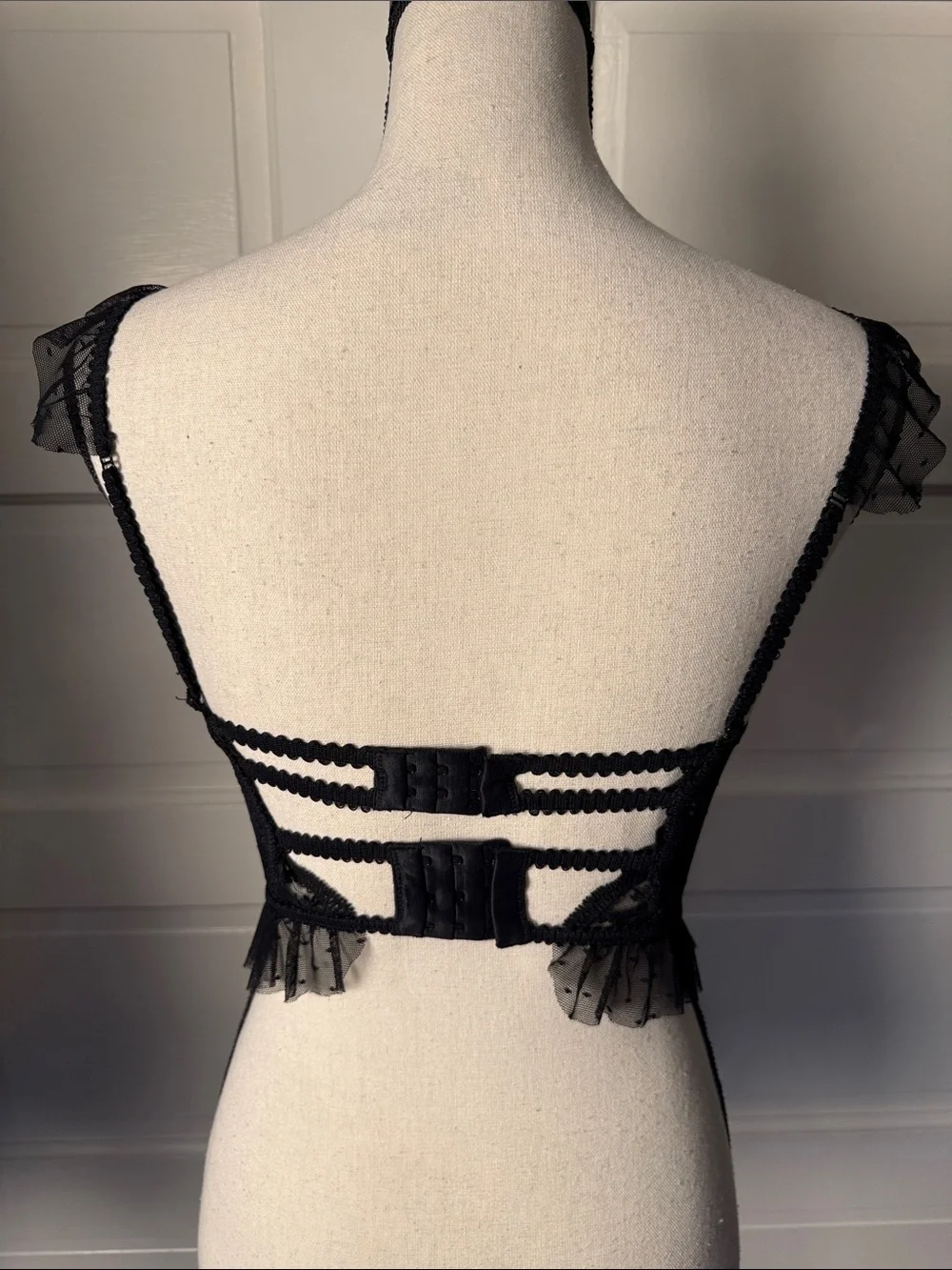 Black Lace Underwire Bustier Corset Top Ruffle Coquette Medium